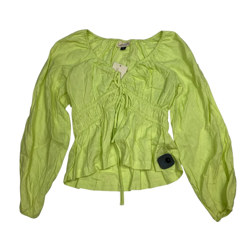 Top Long Sleeve By Universal Thread In Green, Size: Xs