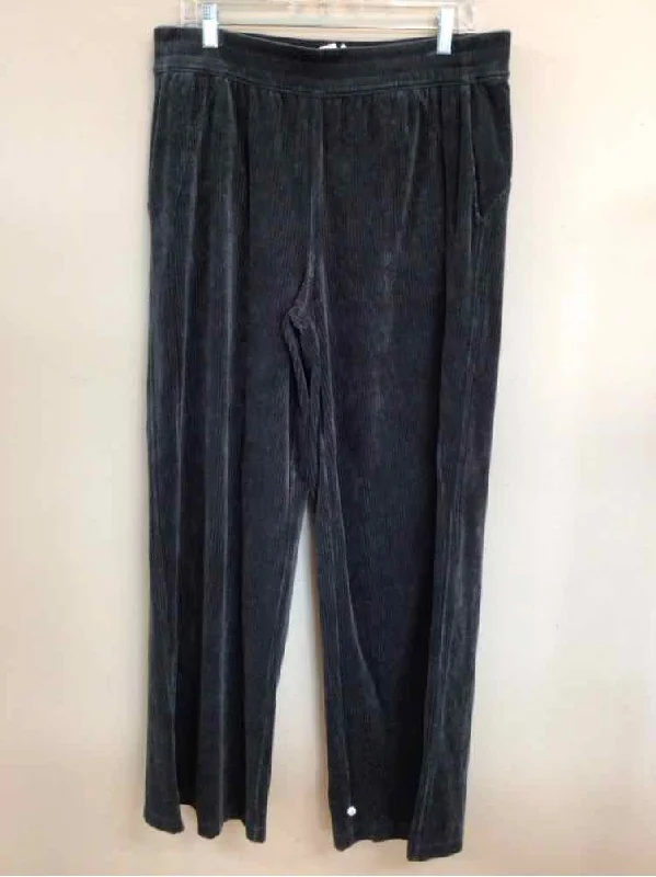 LULULEMON SIZE 12 Ladies PANTS