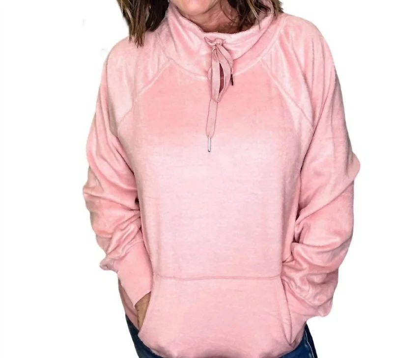 Kangaroo Pocket Top In Pink